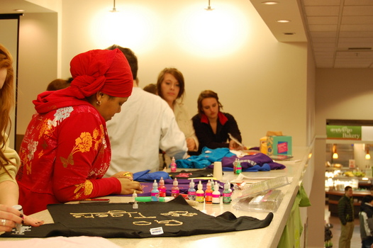 Students decorating t-shirts at the Independent's Day Bash