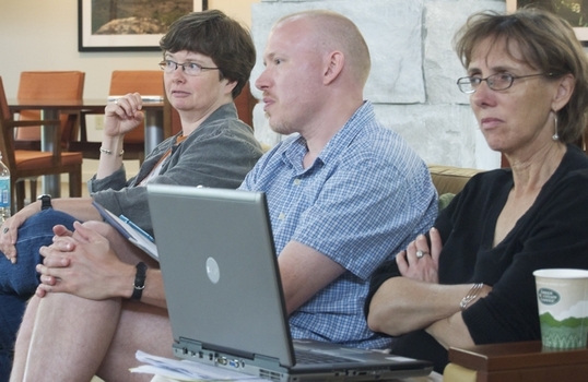 Lisa McLeod (left) with Richard Lynch (center) and Susan Castagnetto (right) 