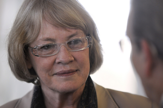 Karen Koning AbuZayd (Commissioner-General, United Nations Relief and Works Agency for Palestine Refugees in the Near East) giving luncheon plenary address