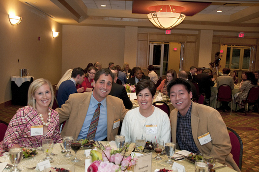 Alumni at the Opening Dinner for the 2010 Alumni Healthcare and Legal Professionals Weekend.