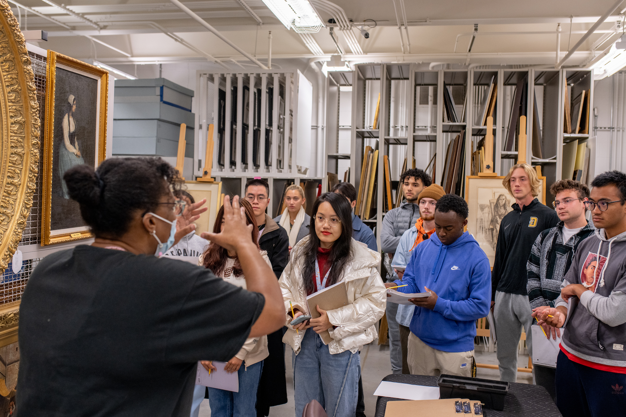 students in art museum 