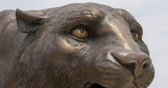 Tiger statue