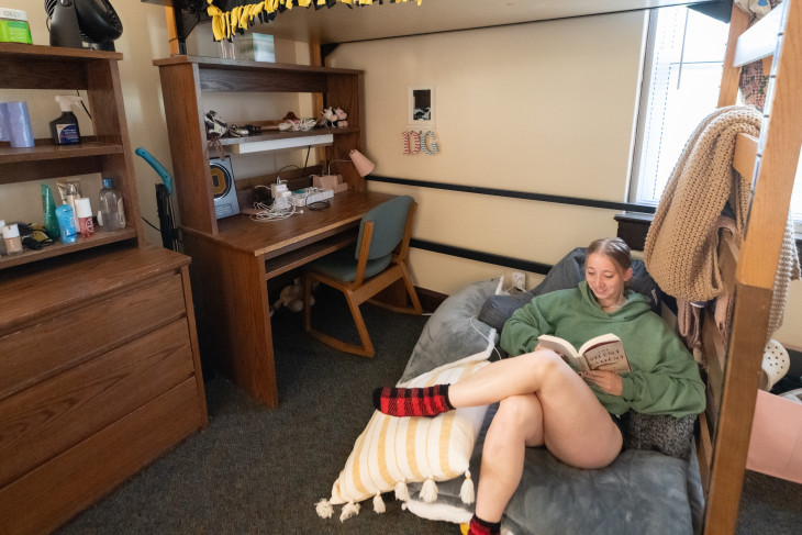 Longden Hall Room Tour Featuring Caitlyn Summers '27