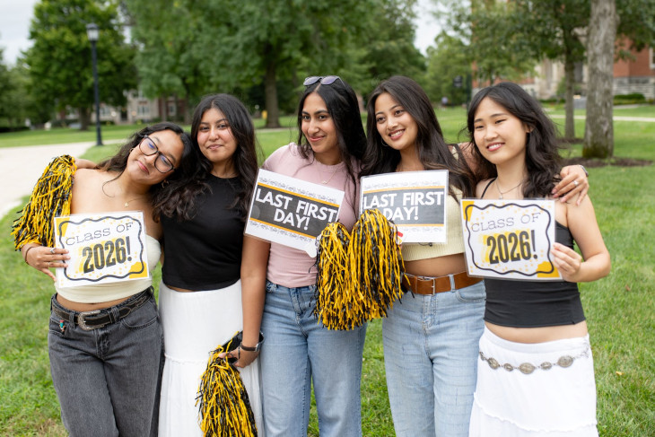 Maheen Mirza '26 with friends