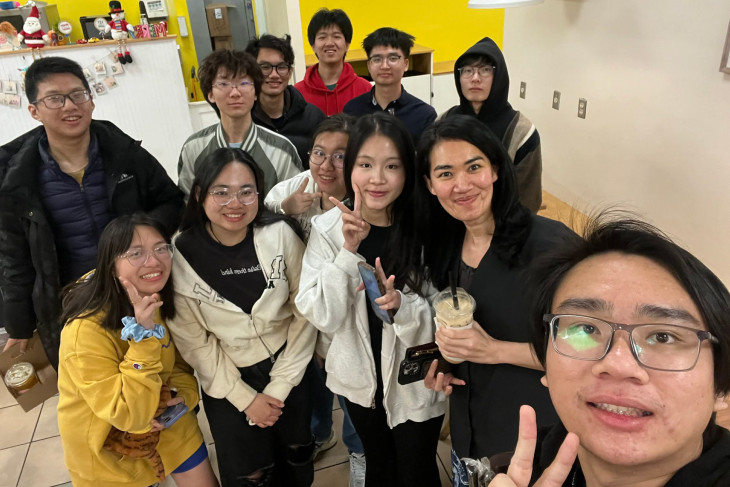 Students with professor Sutthirut Charoenphon