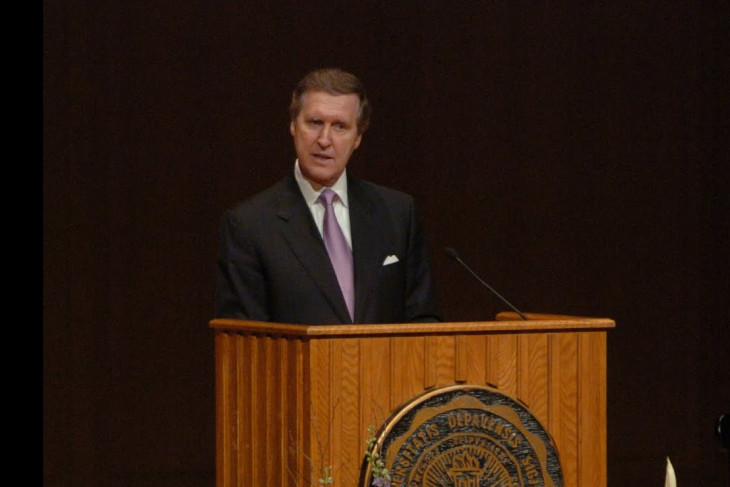 William S. Cohen during an Ubben Lecture