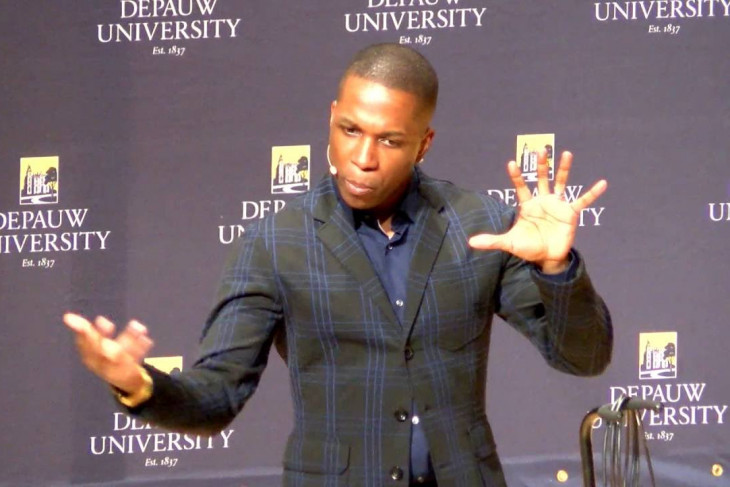 Leslie Odom Jr. on stage during an Ubben Lecture