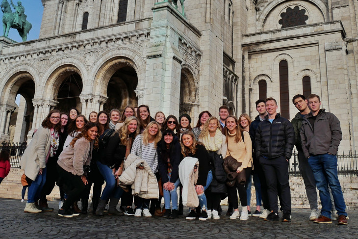 Study-abroad students pose at Sacre Couer