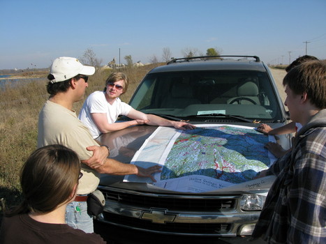 Students with ISGS geologist David Grimley learning about soils and glacial deposits in the Champaign, IL area.