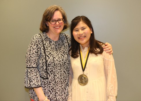 Midori Kawaue '17 with VP Anne Harris