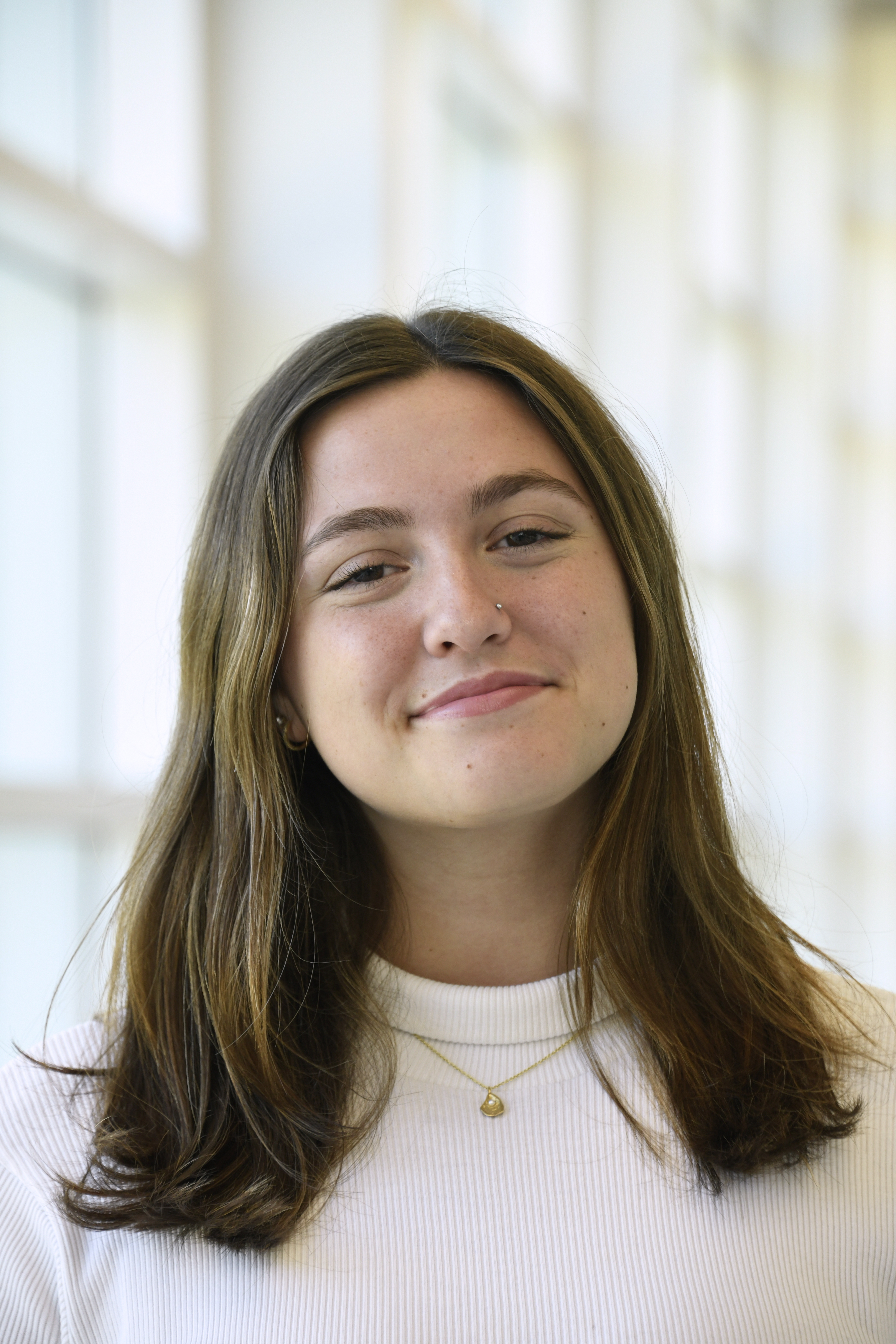 Sara Bult headshot