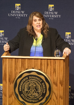 Candy Crowley behind a lecturn delivering and Ubben Lecture