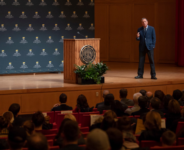 John Kasich delivering an Ubben Lecture