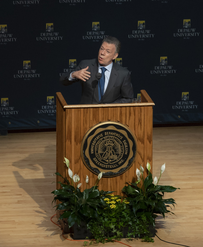 Juan Manuel Santos delivering an Ubben Lecture