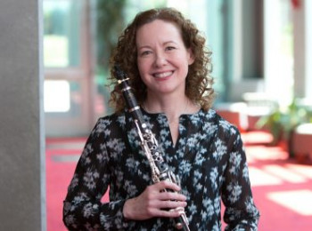Candice Kiser with clarinet