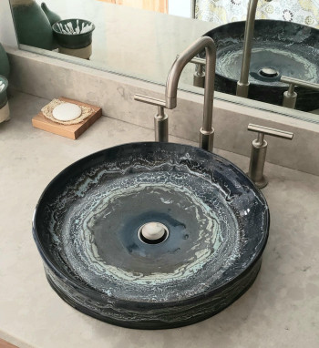 Ceramic sink