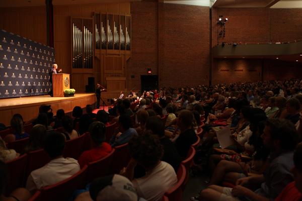 Crowd looking on during Ron Paul's Ubben Lecture