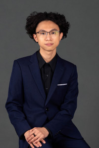 Quan Nguyen headshot