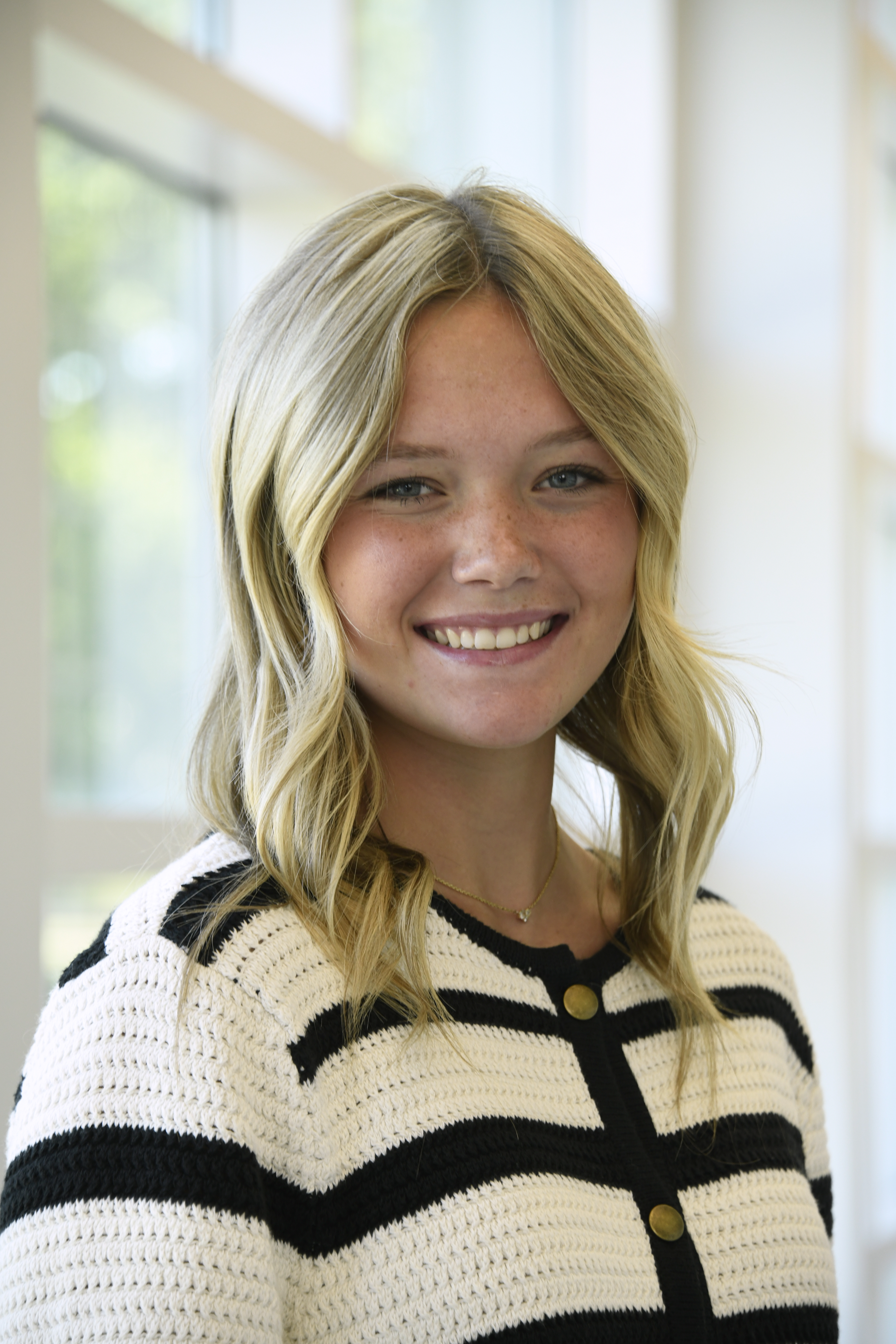 Chloe	Smith	Clayton	IN headshot