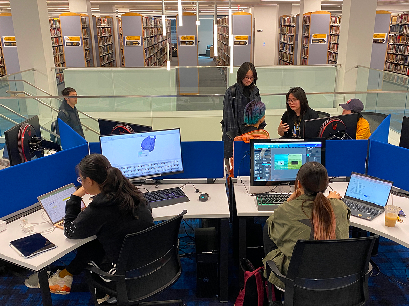 students working in computer lab