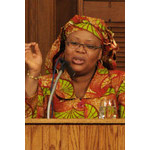 Leymah Gbowee headshot