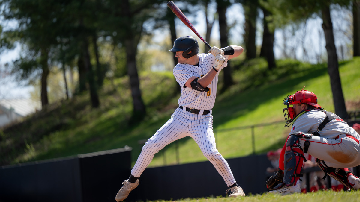 Solid Contact: Carter Knoll '25