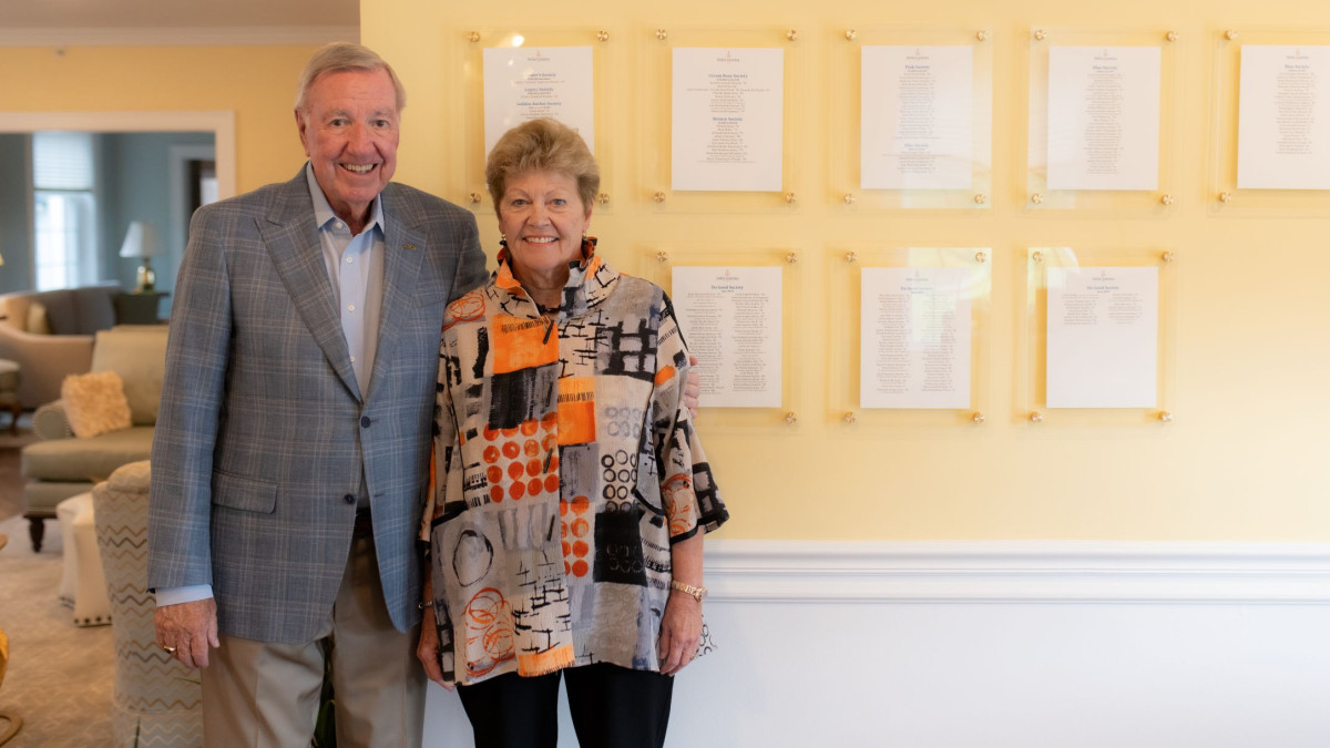 Suzanne Hoover &rsquo;67 Honored by Delta Gamma National Foundation