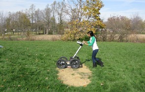 Madison (Gallegos) Beatty '13 conducting a ground-penetrating radar survey for a GEOS 380: Environmental Geophysics project.  