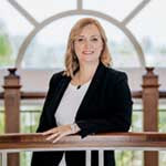 Mary Beth Petrie headshot
