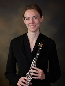 Emily Cook headshot